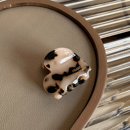 Small Hair Claw Cute Heart Shaped Accessory Clip