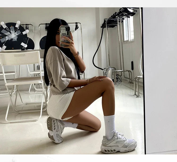 Louge High Waist Thin Knit Sports A-line Shorts